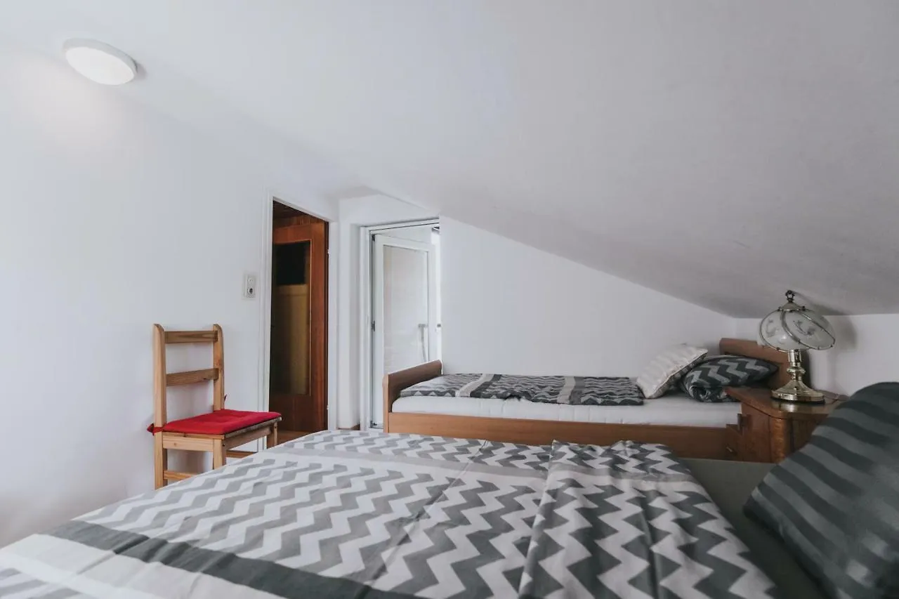 Apartment Central Garden House With Parking Lot Wien